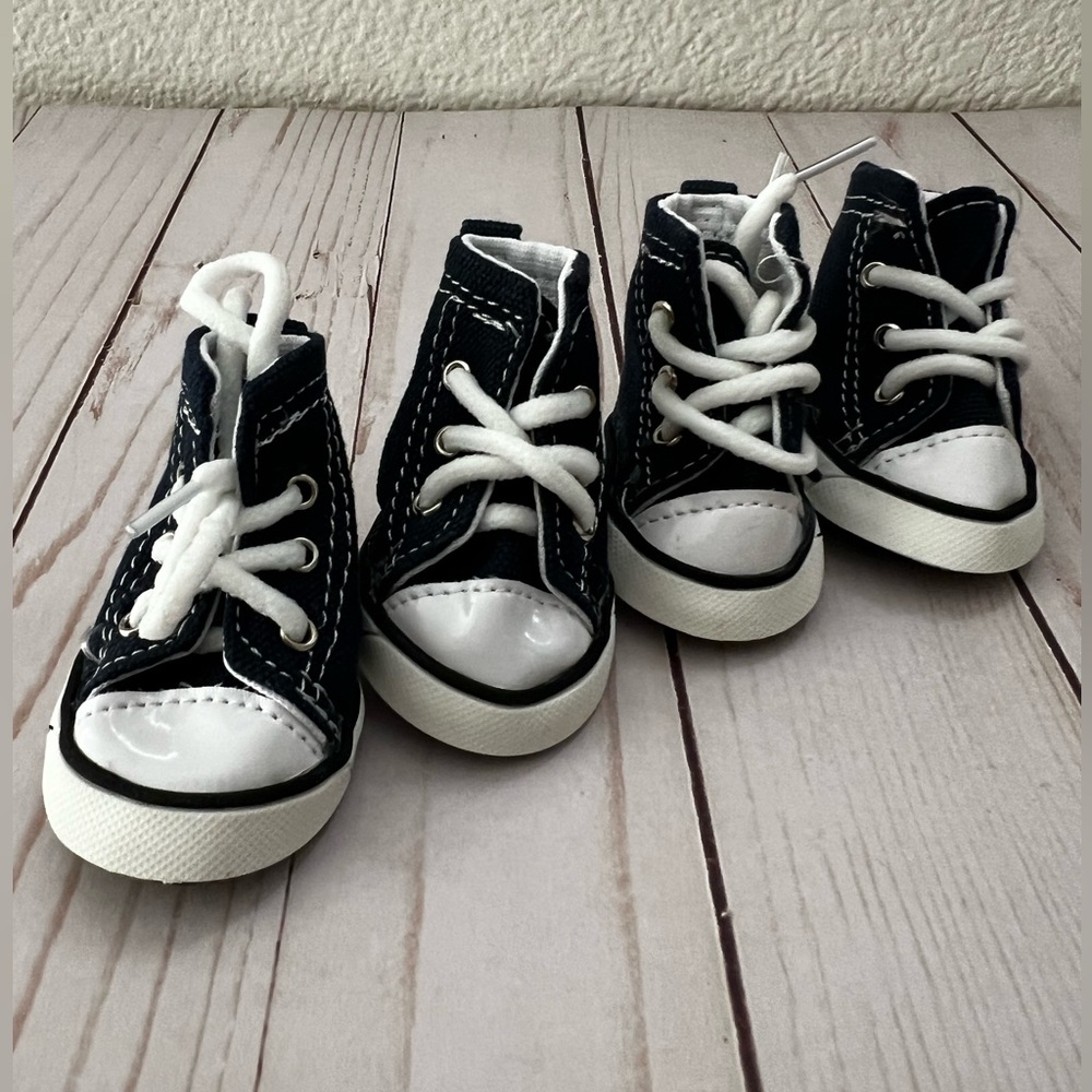 “PAWverse” shoes for little dogs NWOT
